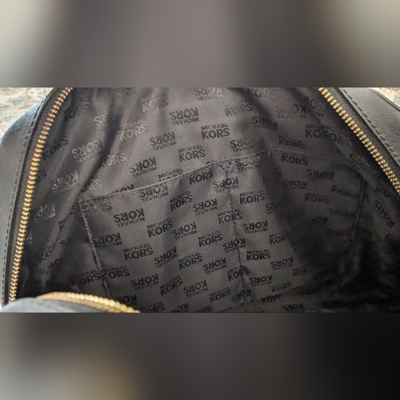 Michael Kors Large Saffiano Leather Structured Satchel - Picture 5 of 12